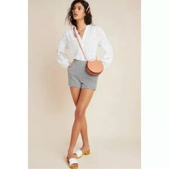 ANTHROPOLOGIE - Georgie Scalloped Hem Shorts - Picture 3 of 10